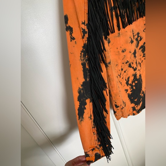 Boohoo MAN Acid Wash Overshirt - Picture 2 of 4